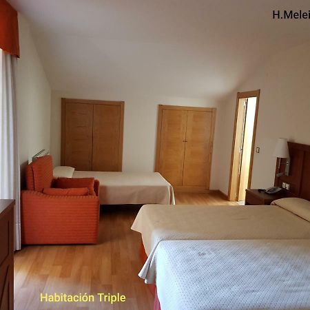 Hotel Meleiros Castro De Sanabria Екстер'єр фото