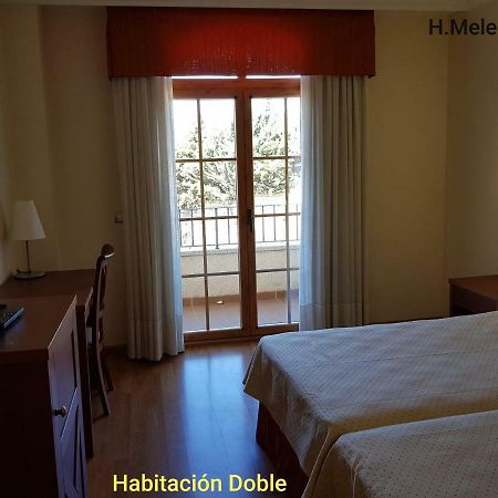 Hotel Meleiros Castro De Sanabria Екстер'єр фото