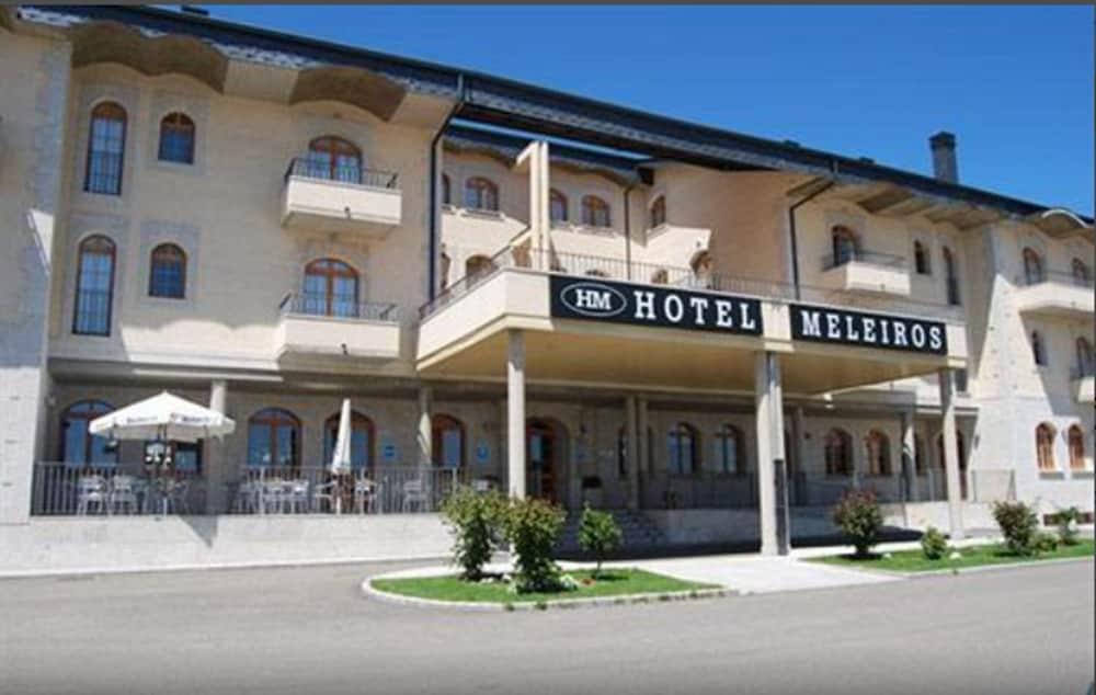 Hotel Meleiros Castro De Sanabria Екстер'єр фото