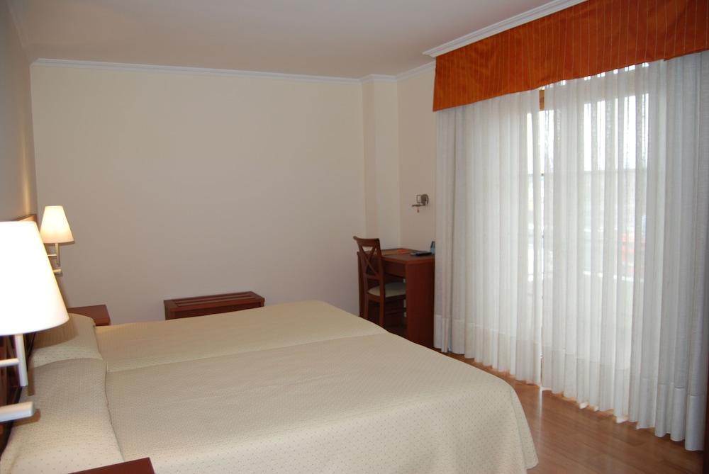 Hotel Meleiros Castro De Sanabria Екстер'єр фото