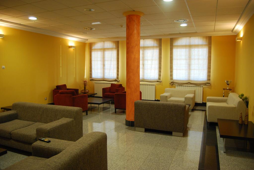 Hotel Meleiros Castro De Sanabria Екстер'єр фото