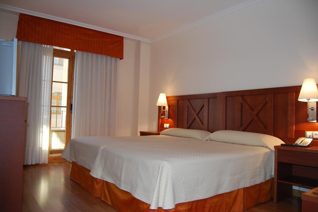 Hotel Meleiros Castro De Sanabria Номер фото