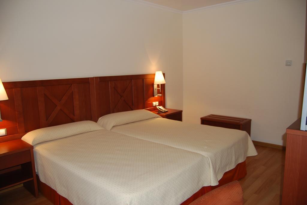 Hotel Meleiros Castro De Sanabria Екстер'єр фото