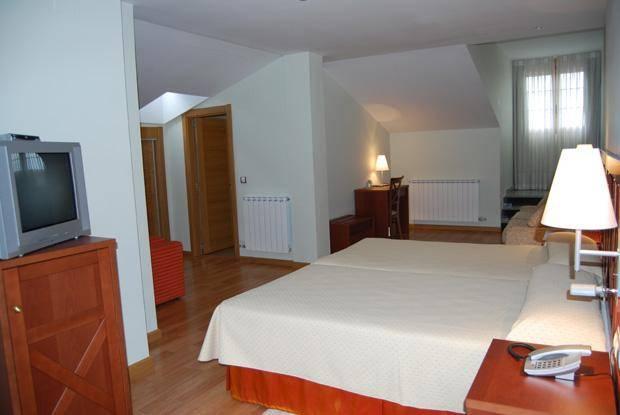 Hotel Meleiros Castro De Sanabria Номер фото