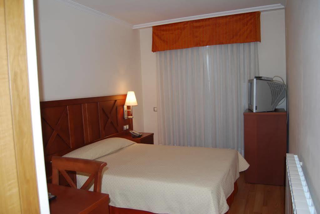 Hotel Meleiros Castro De Sanabria Екстер'єр фото