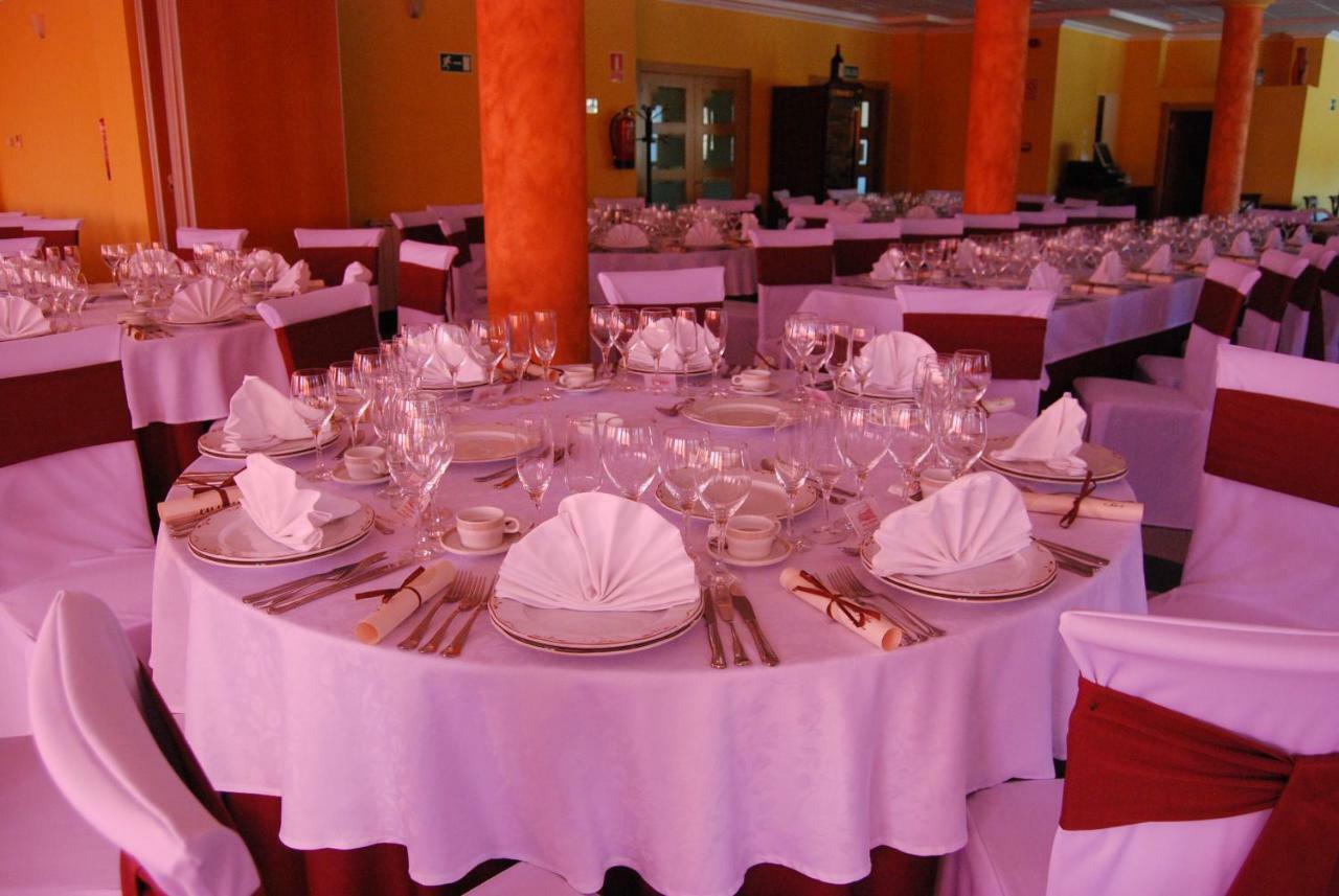 Hotel Meleiros Castro De Sanabria Екстер'єр фото